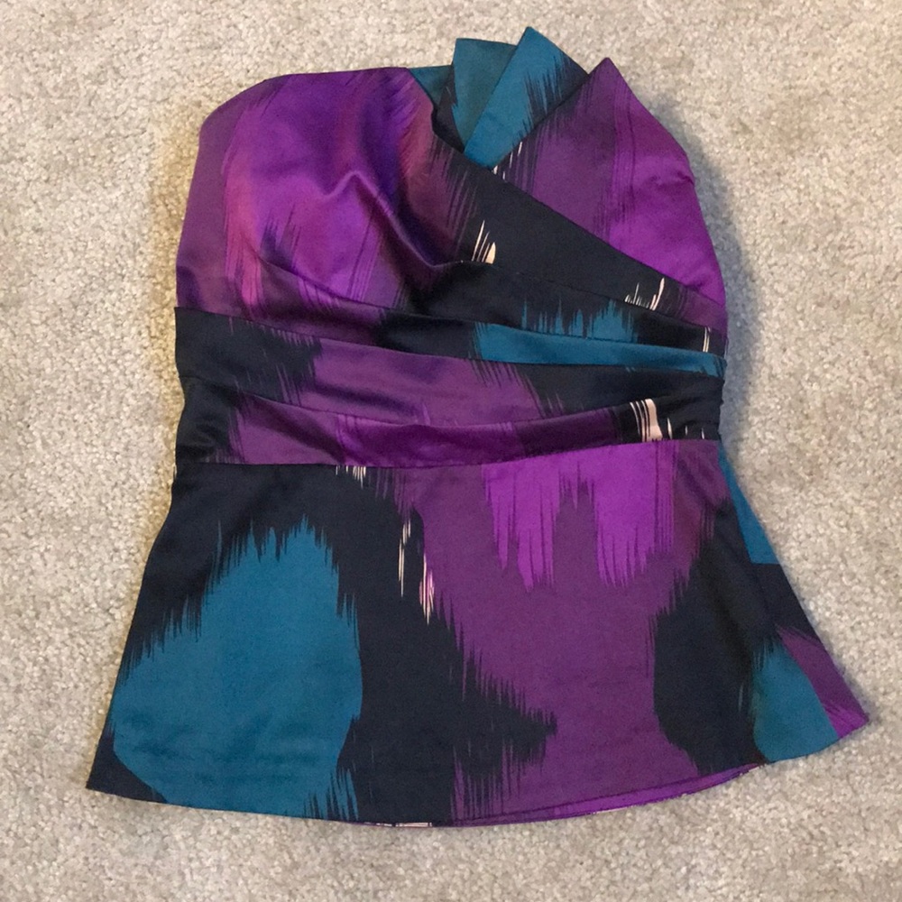 The Limited staples top. Size XS